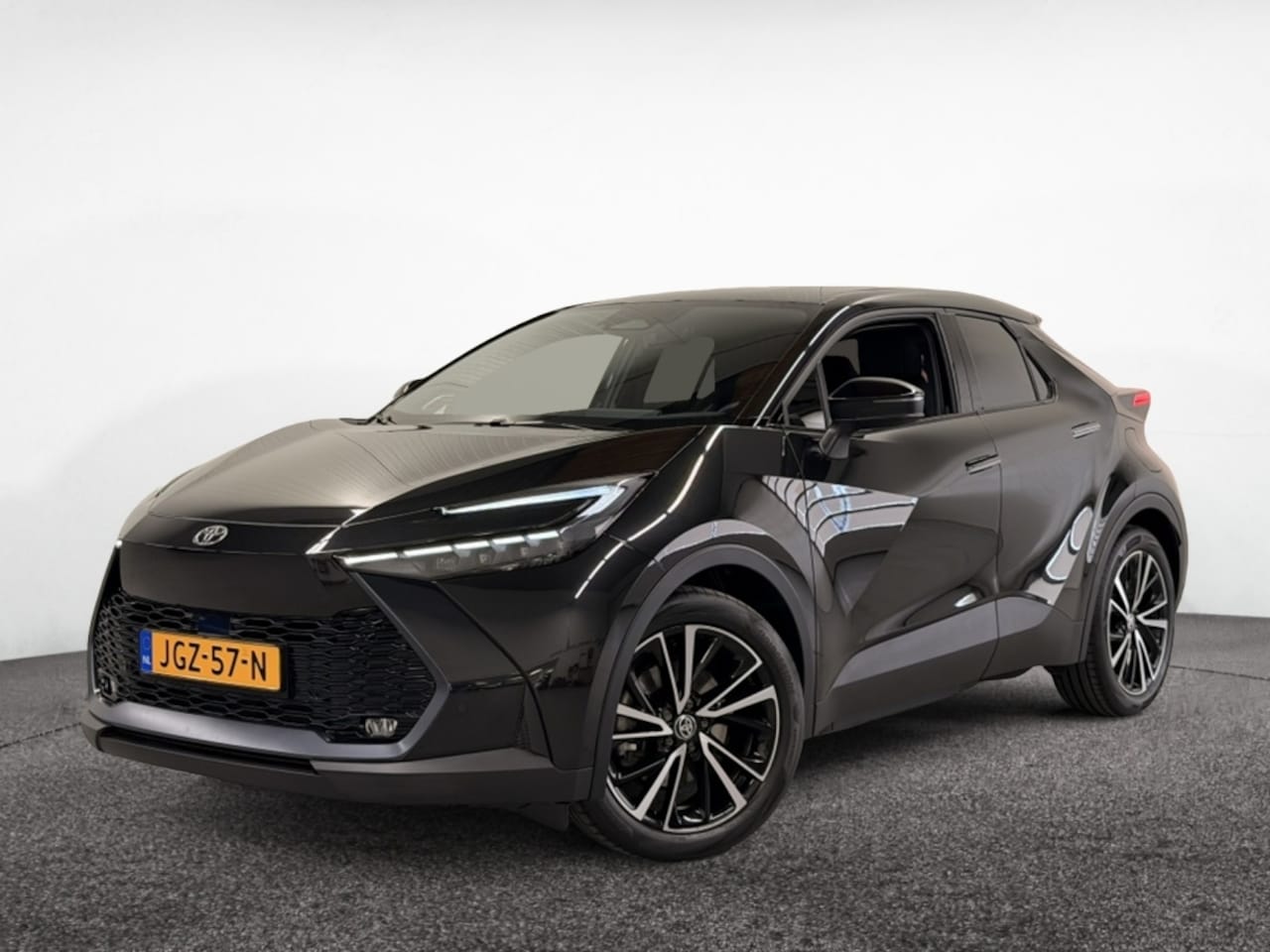 Toyota C-HR - 2.0 PHEV 220 Exec - AutoWereld.nl