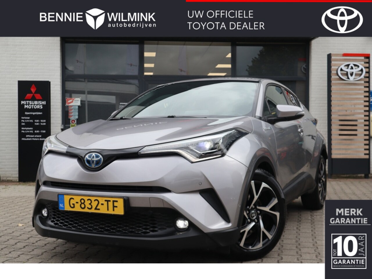 Toyota C-HR - 1.8 Hybrid Style Ultimate Blindspot | Stoel en stuurverwarming | All seasons - AutoWereld.nl