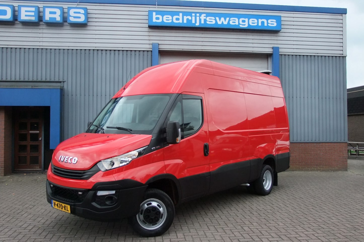 Iveco Daily - 35C14V 2.3 352 H3 L3 / Dubbel lucht/ 3500kg trekgewicht/ Nette auto! - AutoWereld.nl