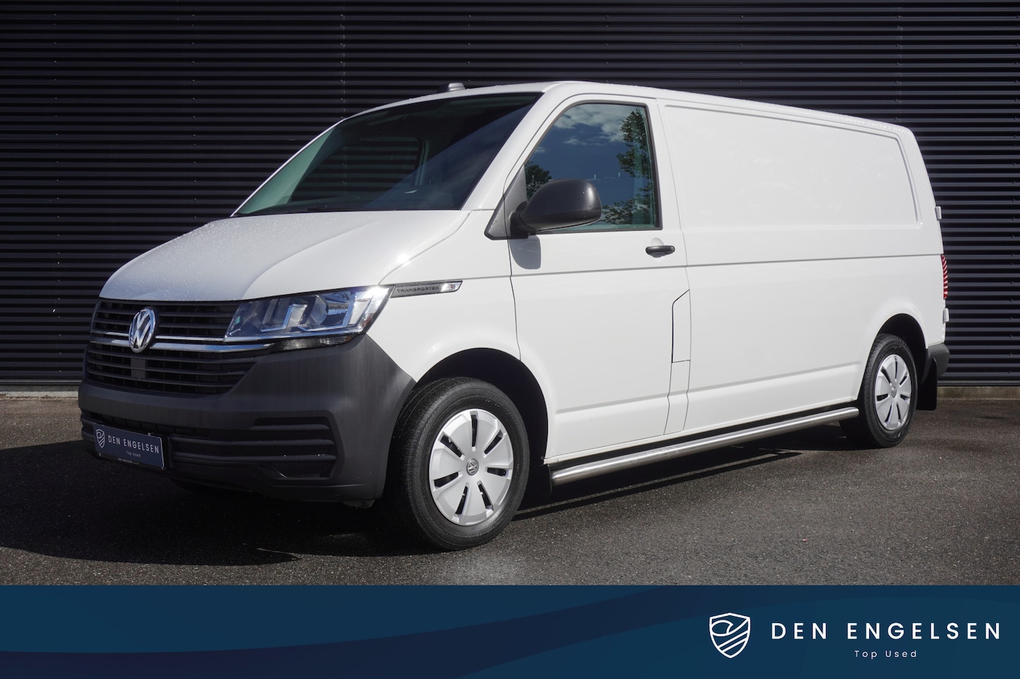 Volkswagen Transporter - L2H1 110pk L2H1 Camera Apple Carplay Airco Cruise control 3-zits - AutoWereld.nl