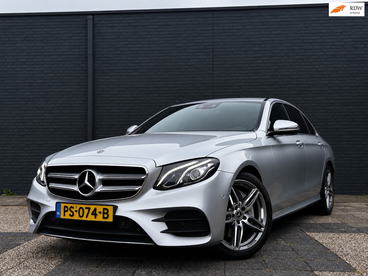Mercedes-Benz E-klasse - 200 Business Solution | Camera | Sfeer | Widescreen - AutoWereld.nl