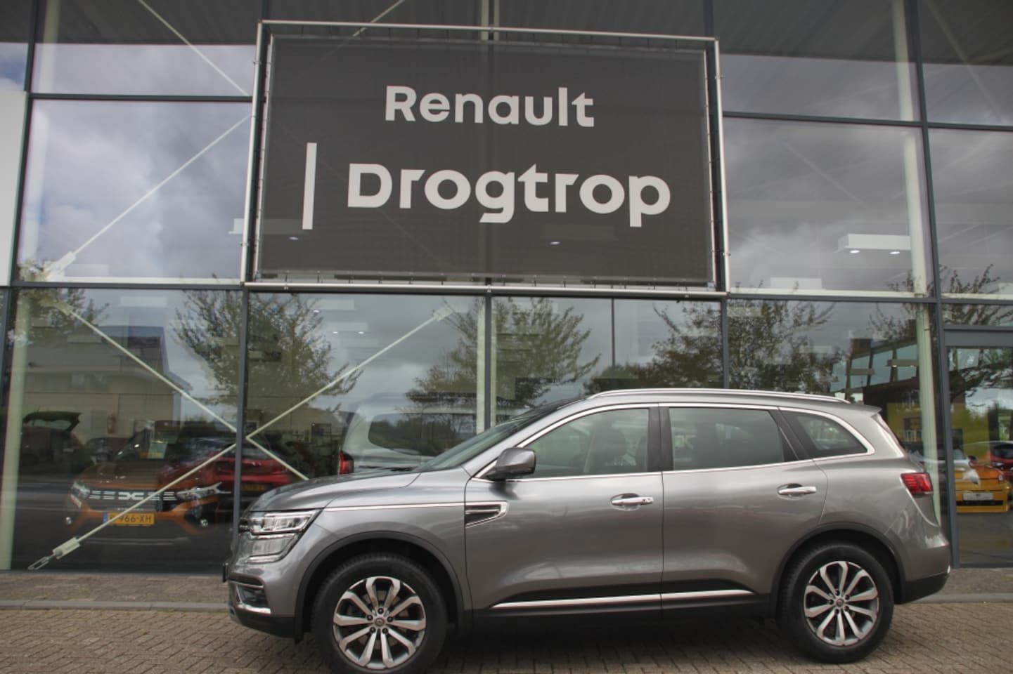 Renault Koleos - 171PK-INTENS-AUTOM-80DKM-LEDER-GLASDAK-NAVI-TREKH-KEURIG- - AutoWereld.nl