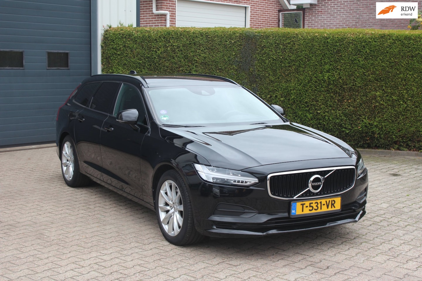 Volvo V90 - 2.0 T4 Kinetic Stoel/Stuur verwarming, trekhaak - AutoWereld.nl