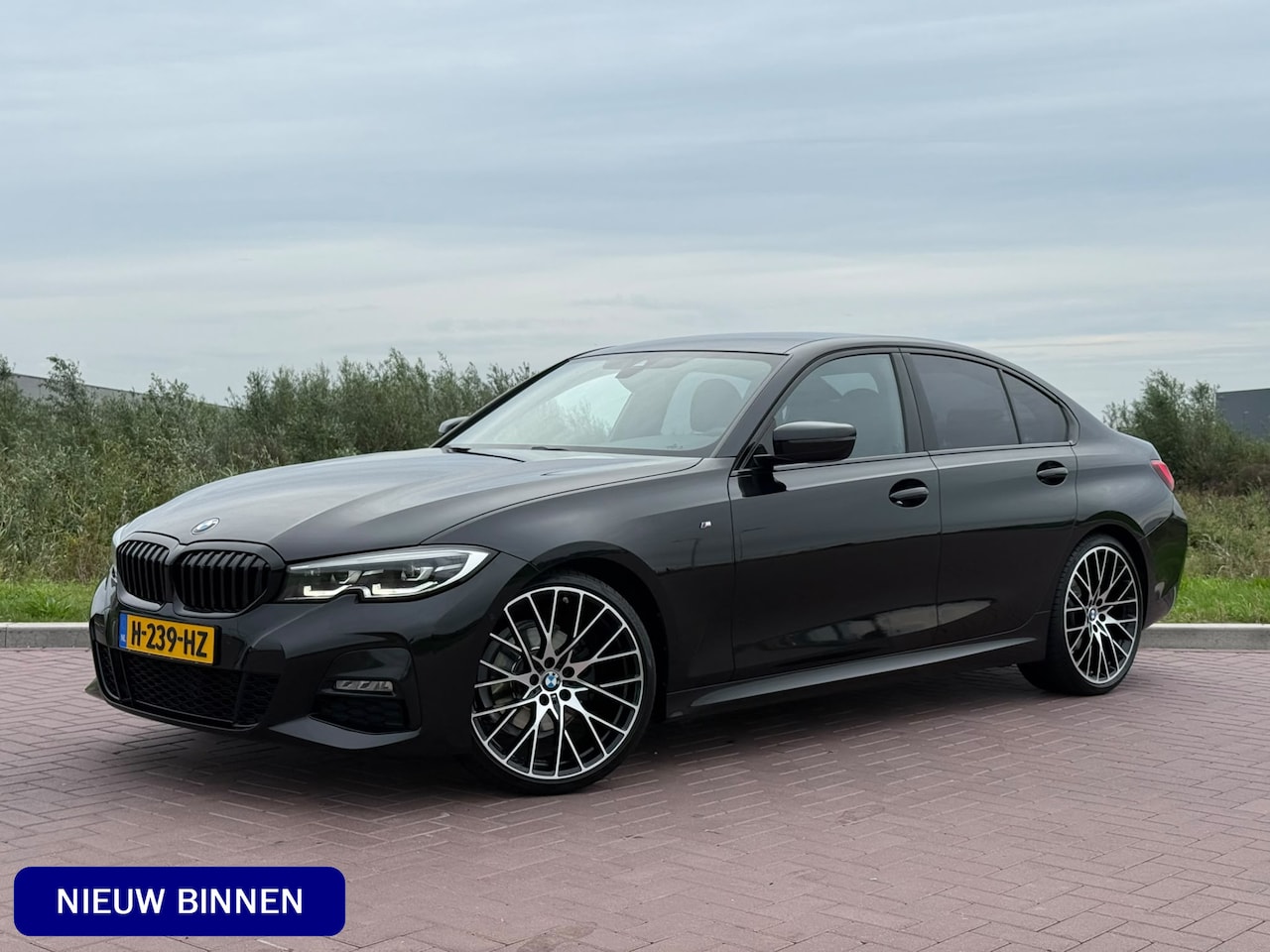 BMW 3-serie - 320i High Executive / M Sport / Leder / 20inch M-Performance / 256PK Mosselman - AutoWereld.nl
