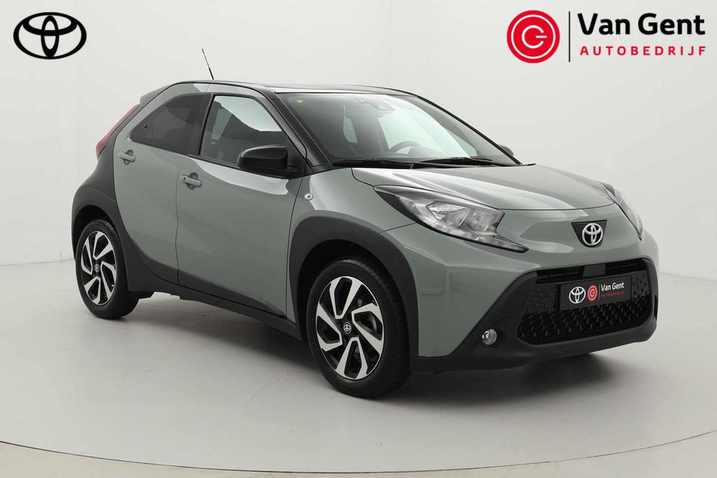 Toyota Aygo X - 1.0 VVT-i S-CVT Pulse | Apple Carplay / Android Auto | Parkeersensoren voor/achter | Keyle - AutoWereld.nl