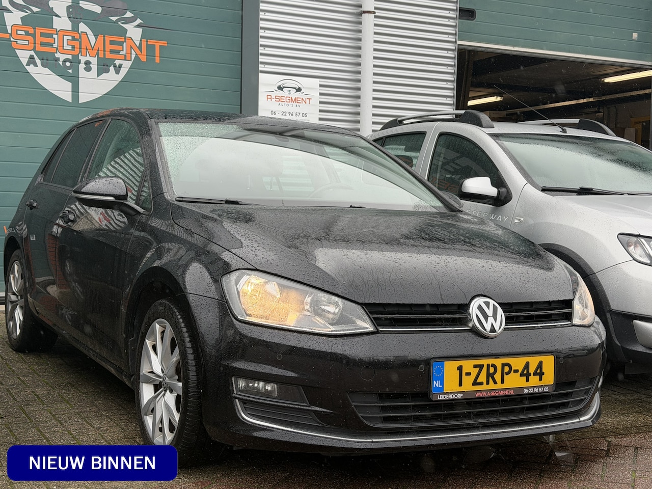 Volkswagen Golf - 1.2 TSI Business Edition / Camera / Schuifdak / Navigatie / Bluetooth / Nap - AutoWereld.nl