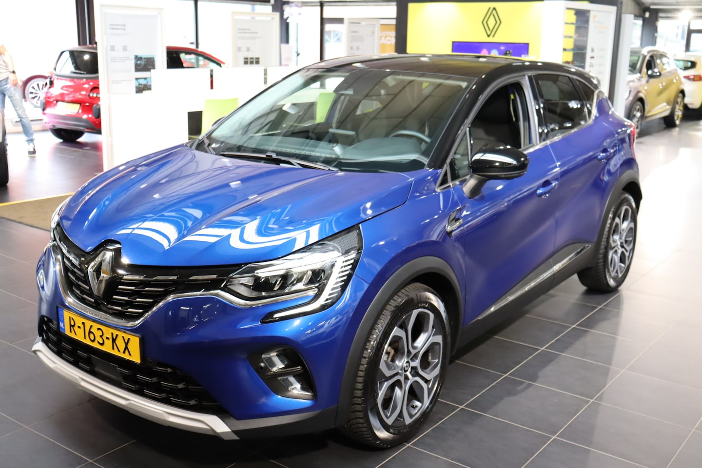 Renault Captur - 1.6 E-Tech Hybrid 145 Intens - AutoWereld.nl
