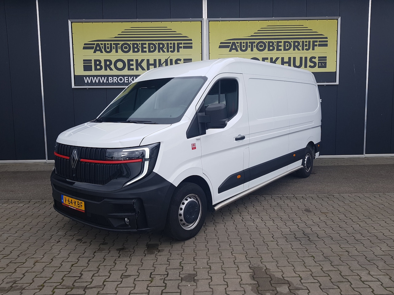 Renault Master - T35 2.0 dCi 150 L3H2 Extra T35 2.0 dCi 150 L3H2 Extra - AutoWereld.nl