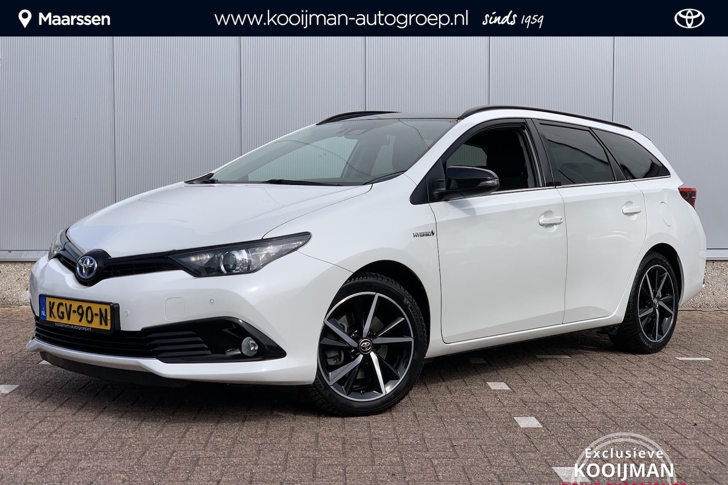 Toyota Auris - 1.8 Hybrid Executive / Bluetooth / Camera / Parkeersensoren / Navigatie / - AutoWereld.nl