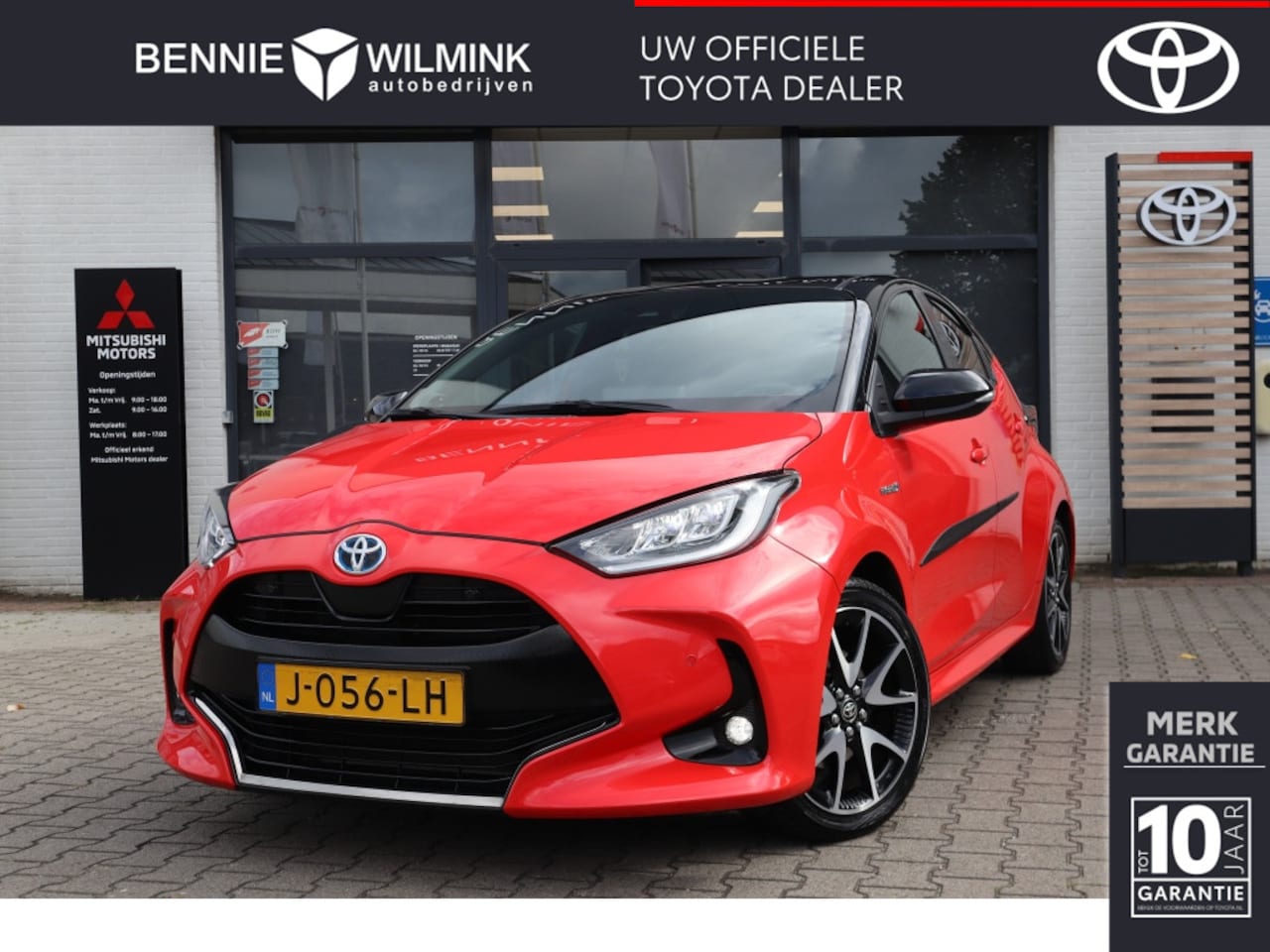 Toyota Yaris - 1.5 Hybrid Launch Edition Bi-tone | JBL | Blindspot - AutoWereld.nl