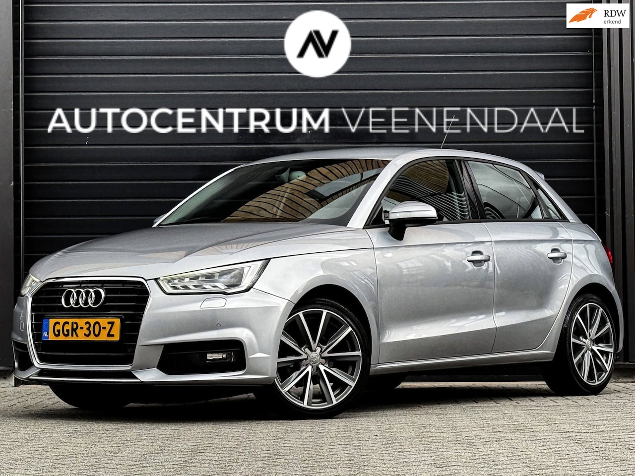 Audi A1 Sportback - 1.0 TFSI S-Line 95 PK Automaat KEYLESS/LED/PDC/CRUISE - AutoWereld.nl