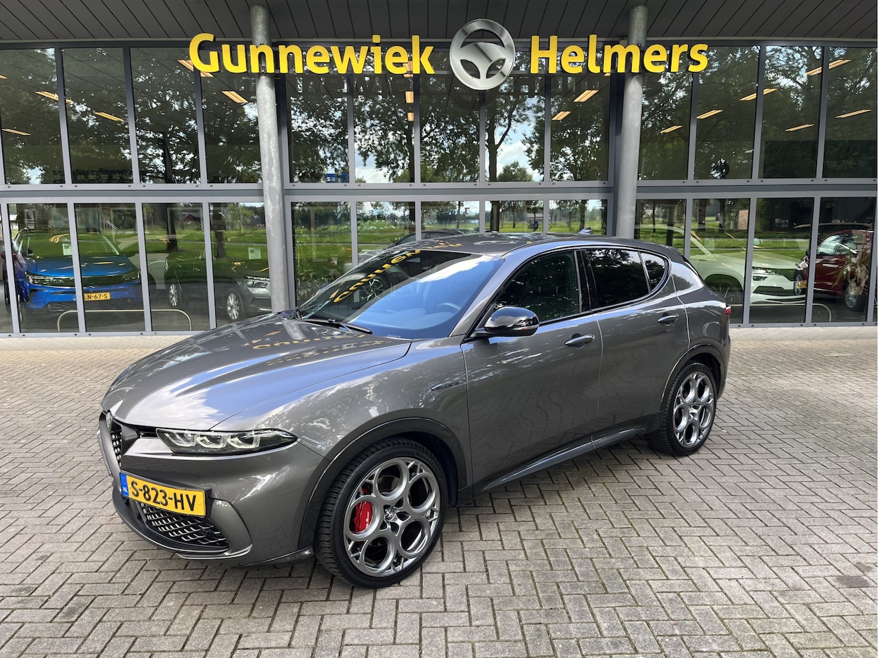Alfa Romeo Tonale - H&1.5T Hybrid Veloce | ACC | CAM | CARPLAY | CLIMA | H&K | KEYLESS | LEER | MATRIX LED | N - AutoWereld.nl