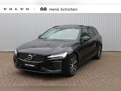 Volvo V60 - T8 Plug-in hybrid AWD Ultra Dark | Panoramadak | Trekhaak | Premium audio by Harman Kardon