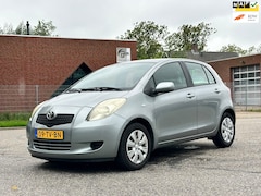 Toyota Yaris - 1.3 VVTi Sol 1e Eigenaar*5DR*Airco*Trekhaak*NAP*Nette auto