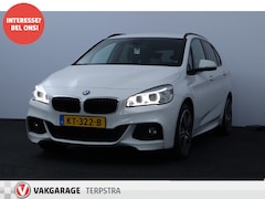 BMW 2-serie Active Tourer - 225xe iPerformance M-Sport Hybrid/ Automaat/ LED Koplampen/ HUD/ Zwarte Hemel/ 18''LMV/ St