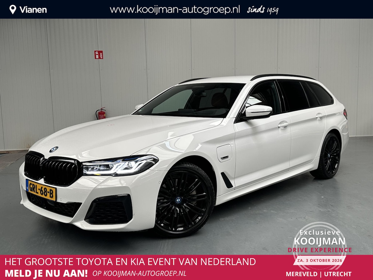 BMW 5-serie Touring - 530e xDrive Business Edition Plus met Trekhaak, Leder, HUD, XDrive 4wd, Plug in - AutoWereld.nl