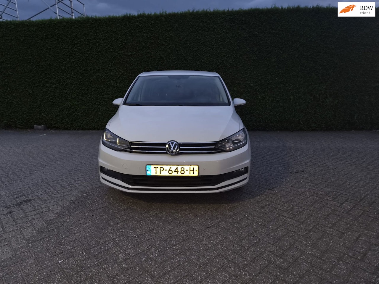 Volkswagen Touran - 2.0 TDI SCR Comfortline 2.0 TDI SCR Comfortline - AutoWereld.nl