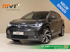 Volkswagen ID.4 - Max 77 kWh SOH 91% / 204pk / Panorama dak / Trekhaak / Kuipstoelen / Elektrische stoelvers