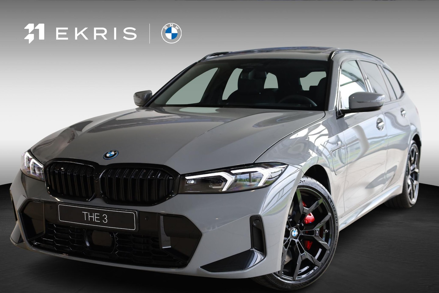 BMW 3-serie Touring - 330e High Executive | M Sportpakket Pro | Innovation Pack | Comfort Pack | Individual Lak - AutoWereld.nl