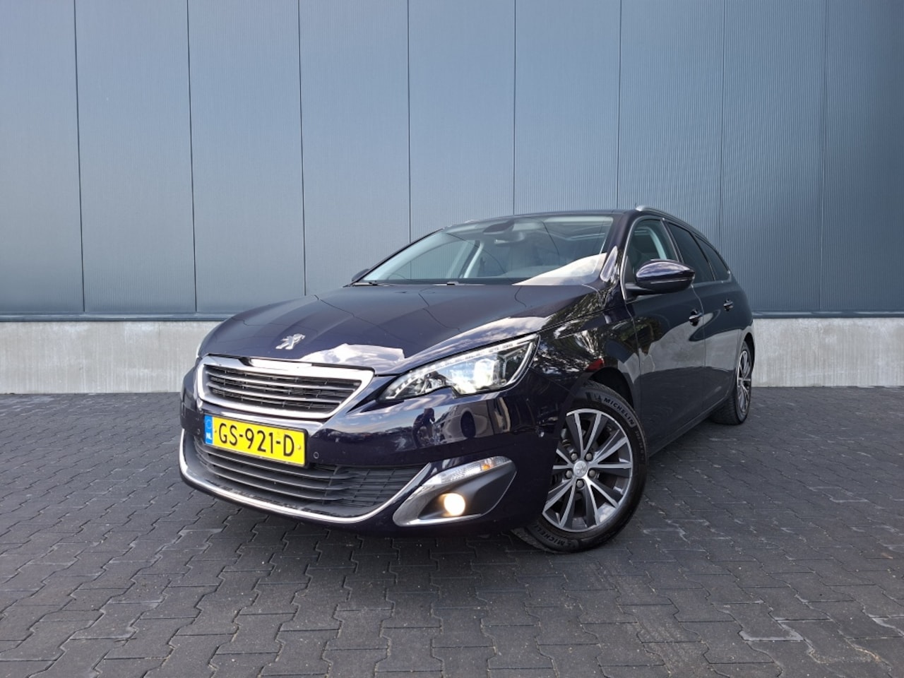 Peugeot 308 SW - 1.2 Allure | Massage stoelen | Dealer onderhouden | NAP | Bluetooth | - AutoWereld.nl