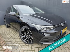 Volkswagen Golf - 1.5 eTSI Style Automaat / Camera / Stoel & Stuur verwarming / Carplay / ACC / PDC / LMV
