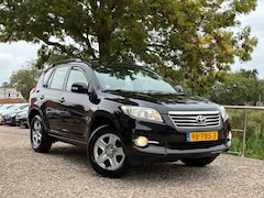 Toyota RAV4 - 2.0 VVTi Comfort 2WD | Airco + Cruise nu €5.975,