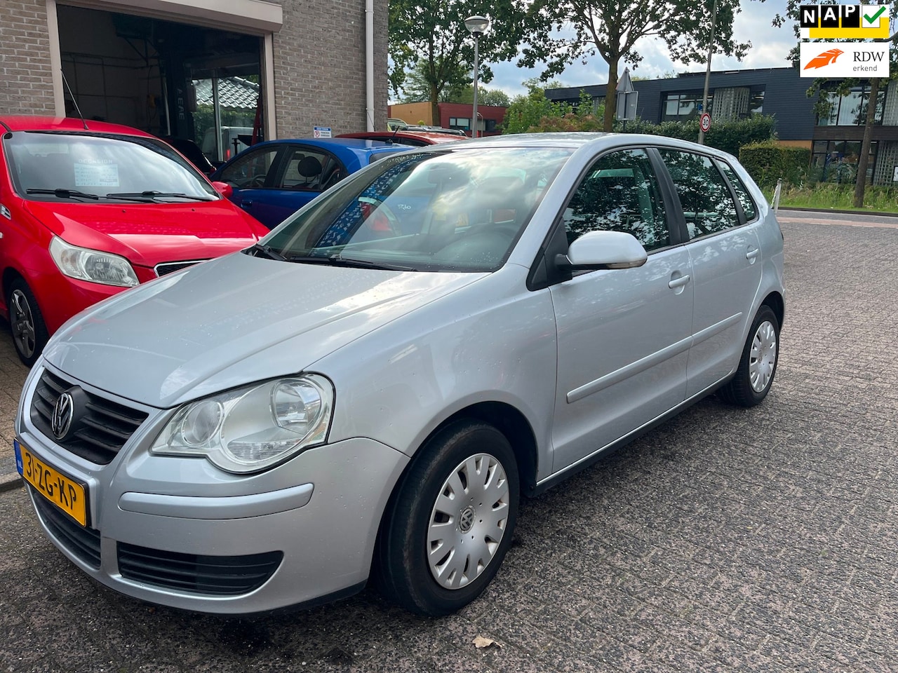 Volkswagen Polo - 1.4-16V Optive 5 deurs zeer mooi. - AutoWereld.nl