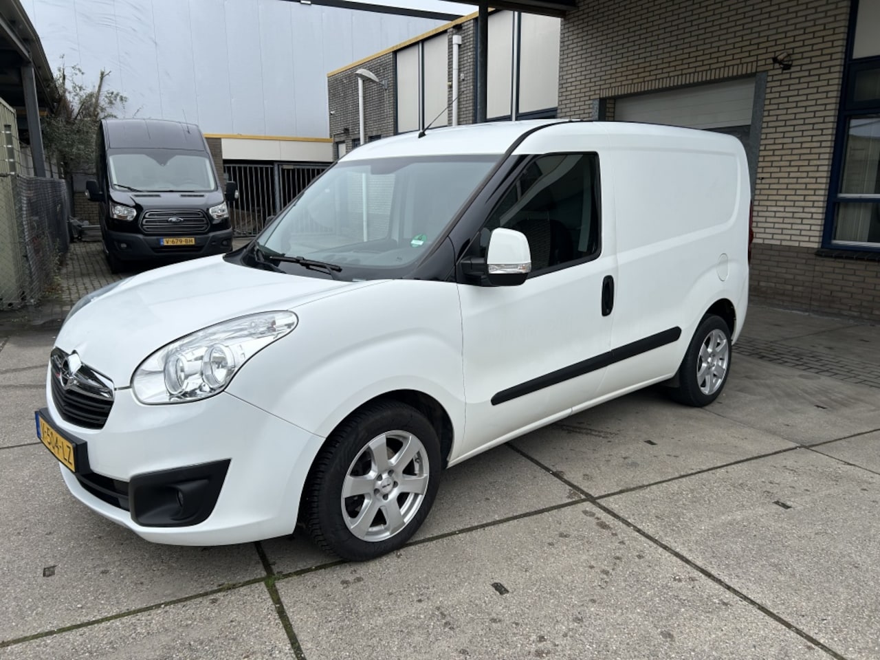 Opel Combo - 1.3 CDTi Sport Euro 6 - AutoWereld.nl
