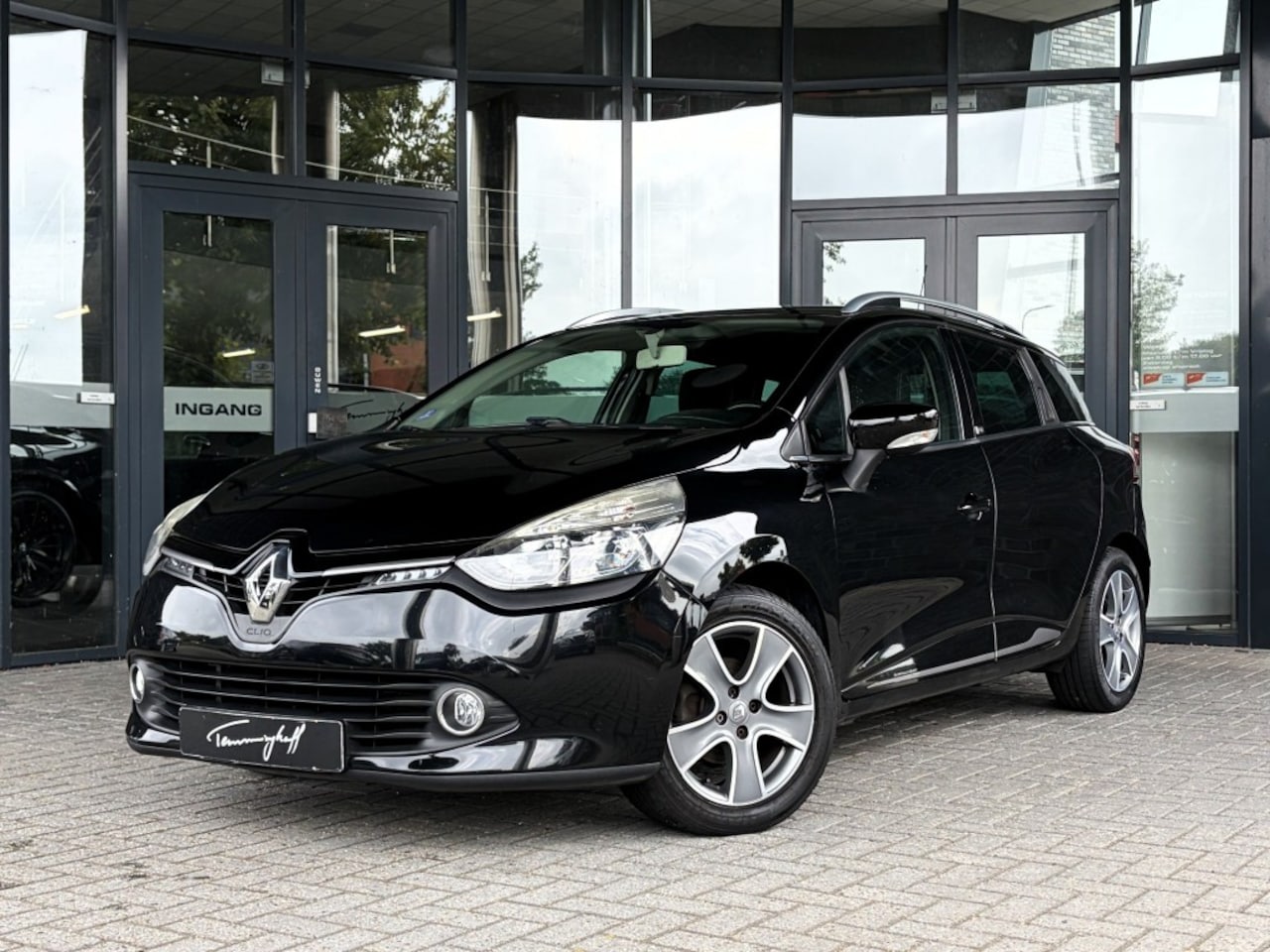 Renault Clio Estate - ESTATE 0.9 TCE NIGHTenDAY AIRCO - NAVI - TREKH. - ORG. NL - AutoWereld.nl