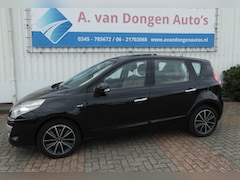Renault Scénic - Scenic 2.0 BOSE Automaat, Leer, Pano, Navi, Trhaak, Camera