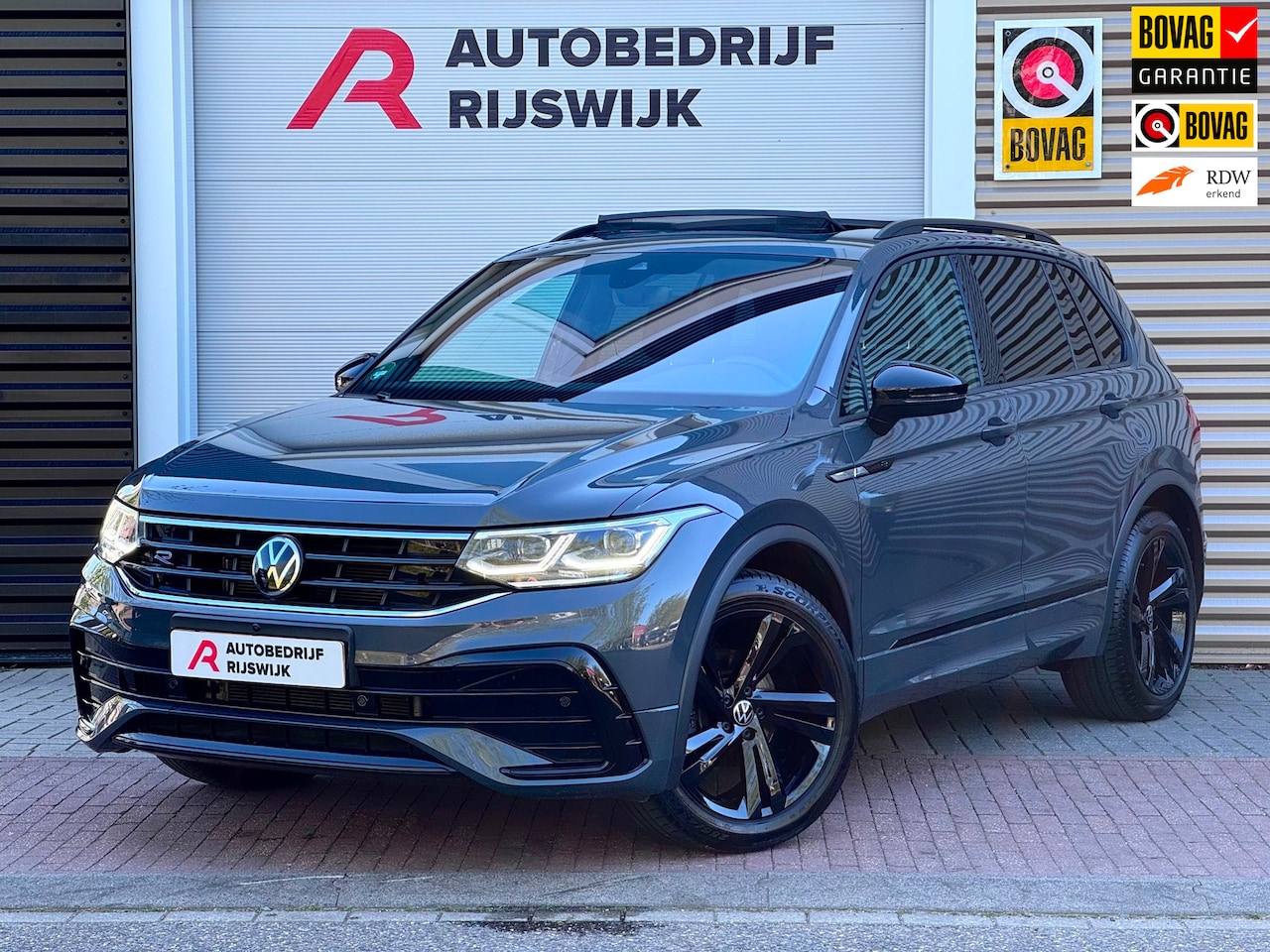 Volkswagen Tiguan - 1.5 TSI R-Line Pano/Sfeer/Keyless/Blindspot - AutoWereld.nl