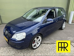 Volkswagen Polo - 1.6-16V Comfortline