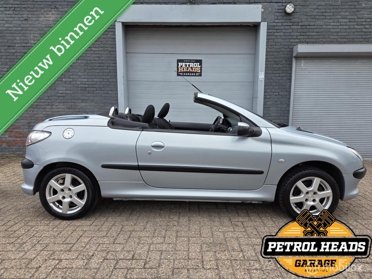 Peugeot 206 CC - 1.6-16V Cabriodak = Goed | APK 7-27 | LMV | NAP - AutoWereld.nl