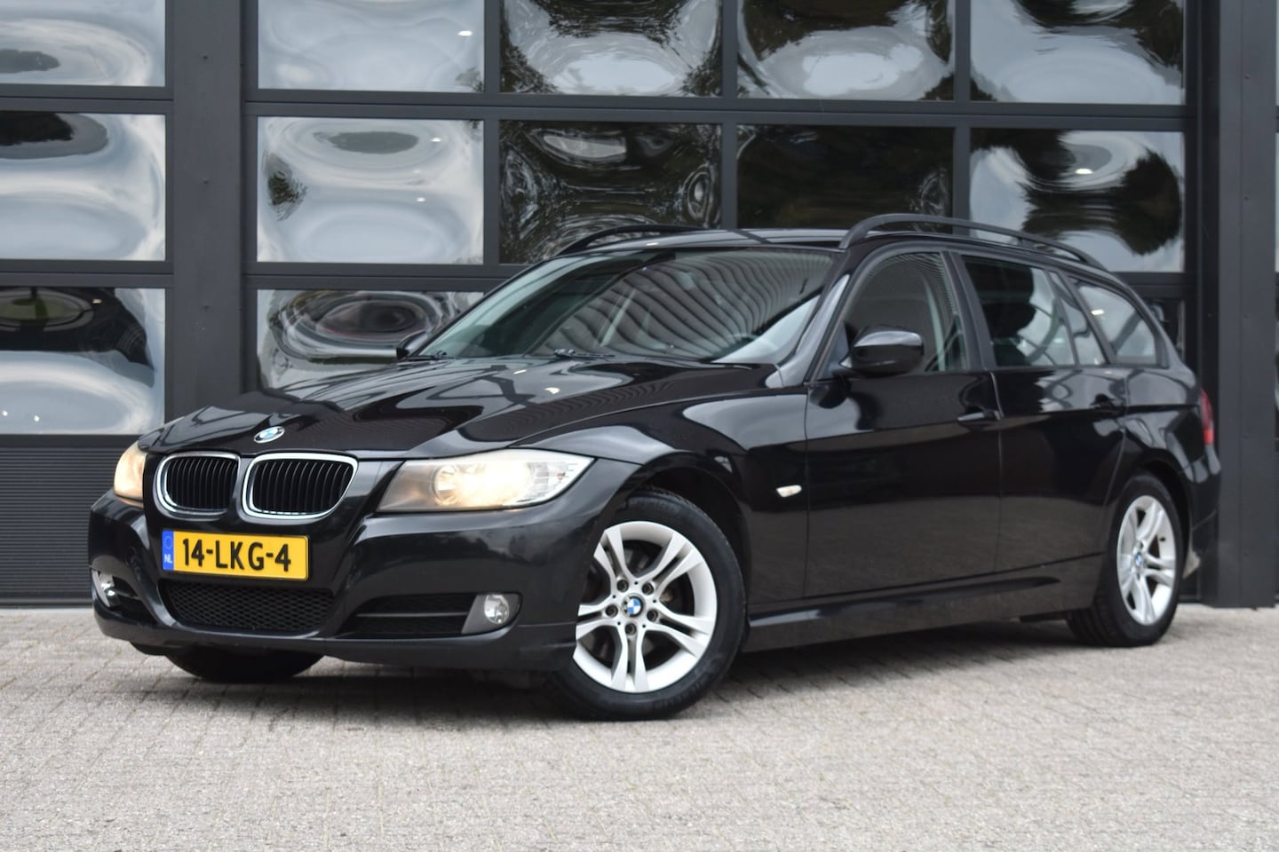 BMW 3-serie Touring - 318i Business Line '10 Navi Clima Cruise - AutoWereld.nl
