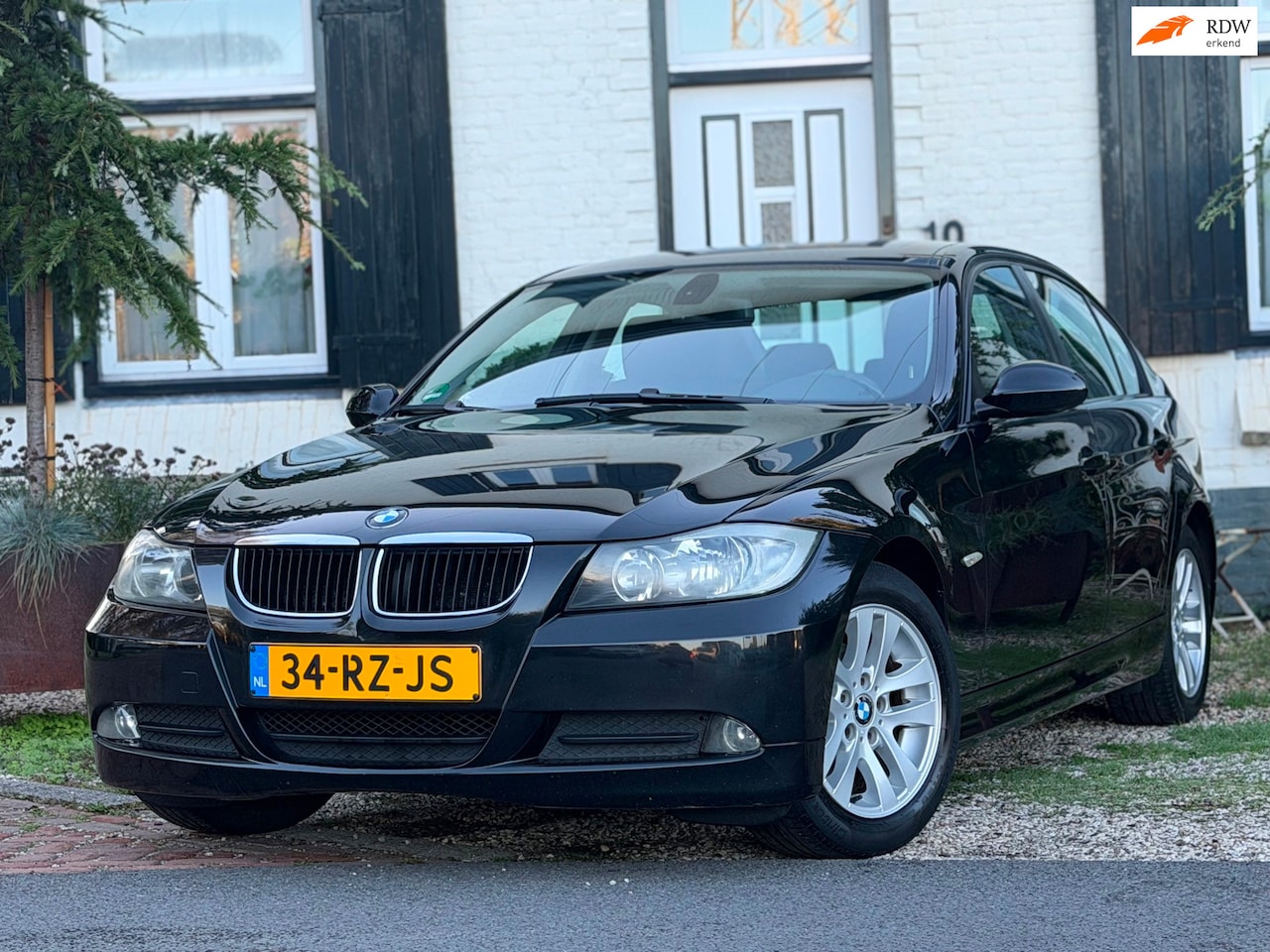 BMW 3-serie - 318i Dynamic Executive 318i Dynamic Executive - AutoWereld.nl
