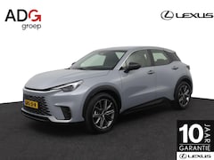 Lexus LBX - 1.5 Elegant 2WD | Trekhaak | 18 Inch Lichtmetalen velgen | Blind Spot monitor | Lederen be
