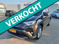 Toyota RAV4 - 2.5 Hybrid Style zeer complete en nette RAV met leren bekleding en trekhaak