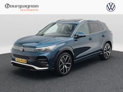 Volkswagen Tiguan - 1.5 eTSi R-Line Business 150 Pk | Trekhaak | Carplay | Sportstoelen | Panoramadak | Stoel