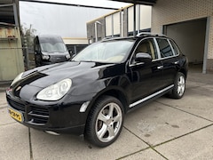 Porsche Cayenne - 3.2 AUT ZWART