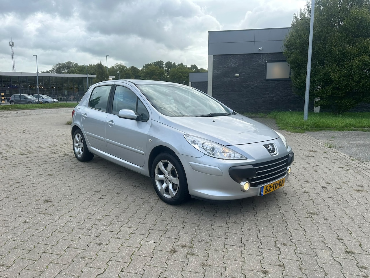 Peugeot 307 - 2.0-16V Oxygo 2.0-16V Oxygo - AutoWereld.nl