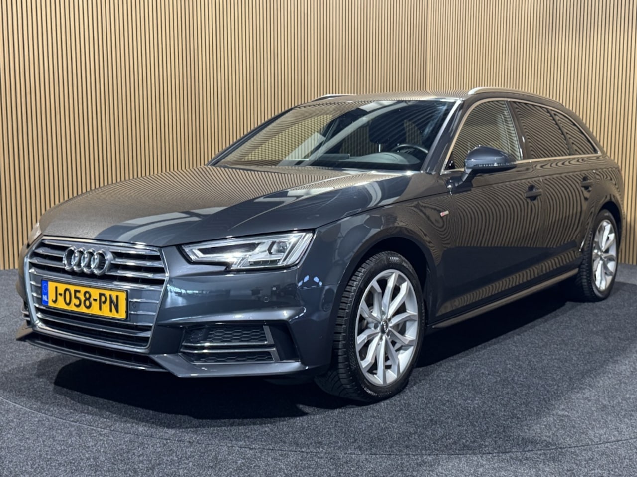 Audi A4 Avant - 2.0 TFSIultra Design Pro Line Plus| Trekhaak | CarPlay | Navi | Cruise | Keyless - AutoWereld.nl