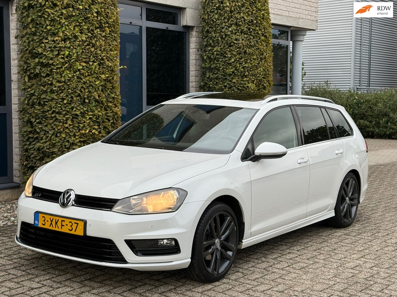 Volkswagen Golf Variant - 1.4 TSI Highline | Panorama | DSG | |3x R-Line| - AutoWereld.nl