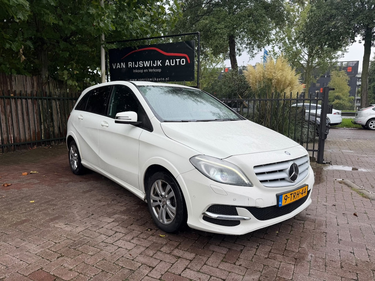 Mercedes-Benz B-klasse - 200 NGD Ambition Xenon Nav Camera - AutoWereld.nl