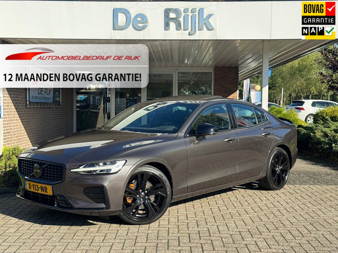 Volvo S60 - 2.0 B4 Plus Dark | Panoramadak, Harman Kardon, Leder, Camera, Carplay/Android, ACC, Climat - AutoWereld.nl