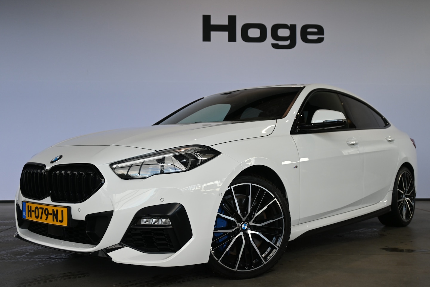 BMW 2-serie Gran Coupé - 218i Automaat M SPORT Schaalstoelen Ambiant verlichting CarPlay Clima Navigatie LED Cruise - AutoWereld.nl