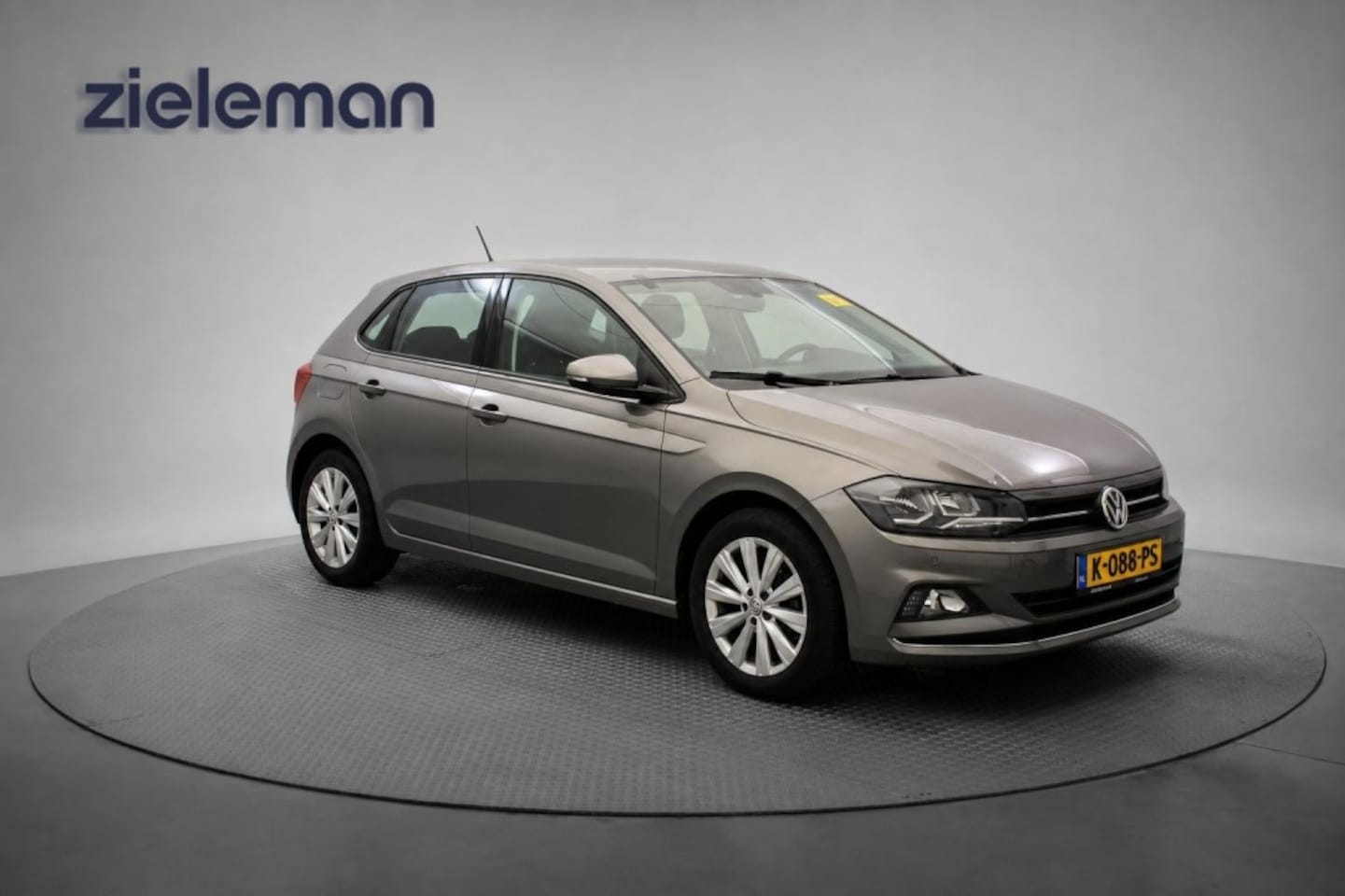 Volkswagen Polo - 1.0 TSI Highline - Digitaal Cockpit, Carplay, Adapt. Cruise, Clima, Stoelverw. - AutoWereld.nl