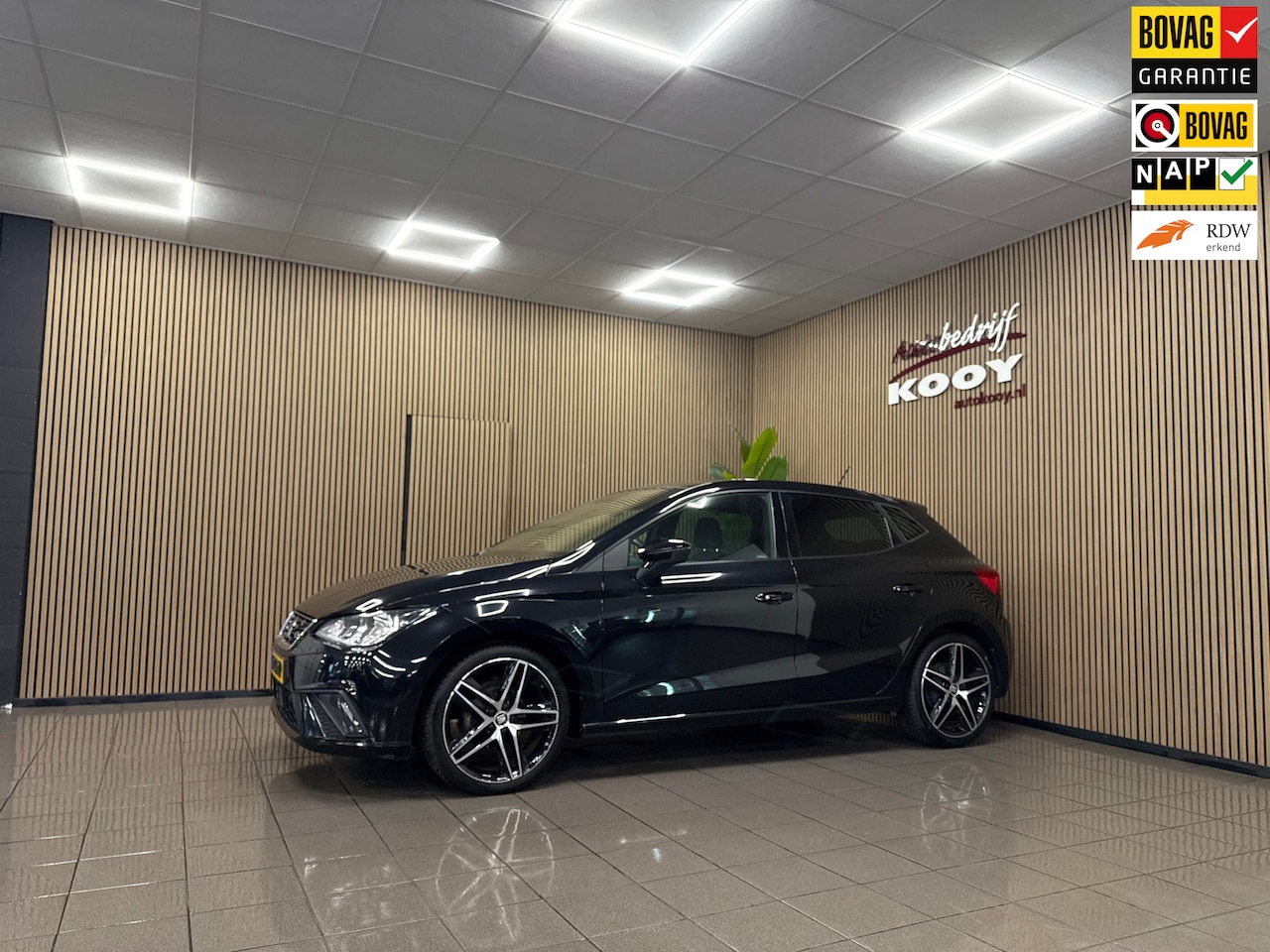 SEAT Ibiza - 1.0 TSI FR Business Intense * 1e Eig / Panoramadak / Carplay / 18" LM Velgen / NL Auto * - AutoWereld.nl