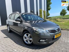 Kia Cee'd - 1.4 CVVT X-ecutive Airco-Carplay-Cruise-Lmv-Elekpakket