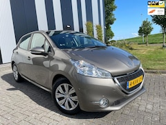 Peugeot 208 - 1.2 VTi Envy Clima-Cruise-Navi-Pdc-Trekhaak
