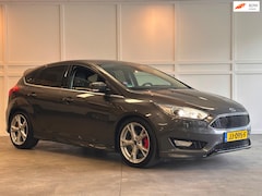 Ford Focus - 1.5 Titanium Edition / 2016 / Cruise / Trekhaak